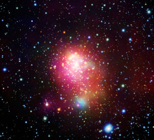 ‘super’-star-cluster-shines-in-new-look-from-nasa’s-chandra