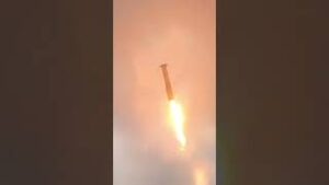 Epic #SpaceX #Starship Super Heavy Booster Landing on #IFT4!