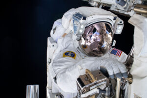 nasa-sets-coverage-for-us.-spacewalk-90-outside-space-station