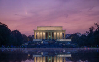 Comet Tsuchinshan-ATLAS Over the Lincoln Memorial