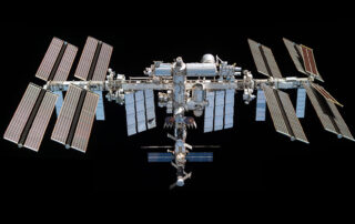 space-station-raises-orbit-avoiding-orbital-debris