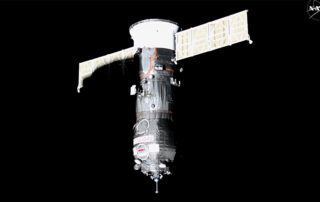 space-deilvery-arrives-at-station-aboard-progress-cargo-craft