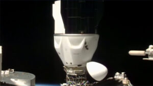 spacex-crew-9-quartet-enters-dragon-and-closes-hatch