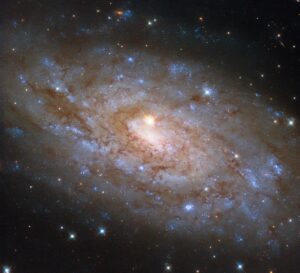 hubble-spots-a-chance-alignment