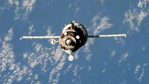 crew-from-nasa,-roscosmos-prepare-to-enter-station-for-research-mission