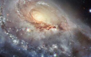 hubble-images-a-peculiar-spiral