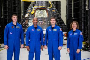 nasa-goes-live-on-twitch:-design-artemis-ii-moon-mascot