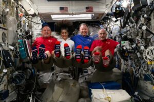 nasa-to-welcome-expedition-72-astronauts-home-at-space-center-houston 