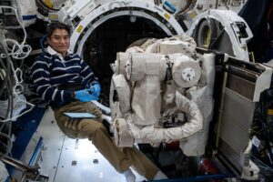axiom-mission-4-preps-and-ongoing-space-science-fill-crew-schedule