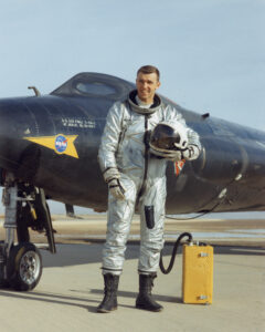 astronaut-joe-engle-flies-x-15