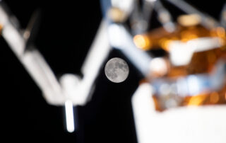 nasa-seeks-industry-concepts-on-moon,-mars-communications