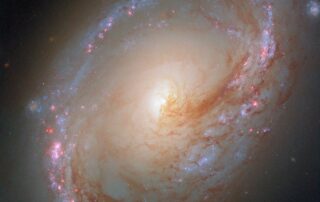 hubble-homes-in-on-galaxy’s-star-formation