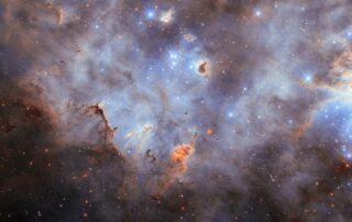 hubble-surveys-cloudy-cluster