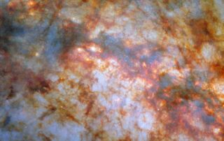hubble-images-celestial-cigar’s-smoldering-heart