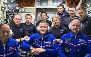 hatches-open,-station-crew-expands-to-10