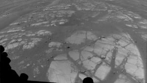 video:-perseverance-rover’s-view-of-crater-rim-drive