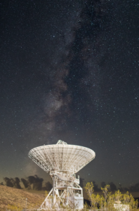 goldstone’s-dss-15-antenna-and-the-milky-way