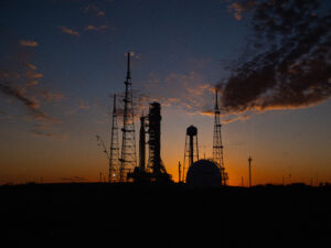 Sun sets on Full Artemis II Stack at Launch Pad 39B