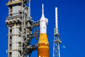 nasa-to-rollback-artemis-ii-rocket,-spacecraft