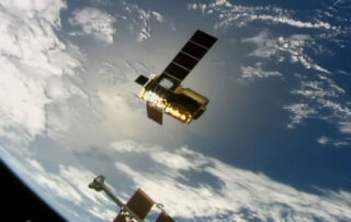 canadian-robotic-arm-releases-japan’s-spacecraft-for-departure