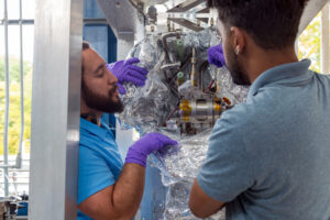 ice-to-fuel:-nasa-tests-technology-for refueling landers 