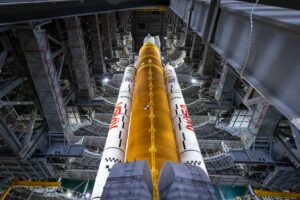 artemis-ii-moon-rocket-heads-back-to-launch-pad 