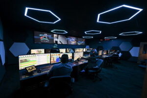 twin-nasa-control-rooms-support-artemis-safety,-success