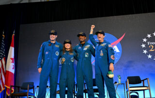 artemis-ii-crew-returns-to-houston