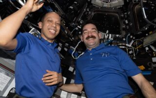 crew-begins-new-space-research-and-installs-new-science-gear