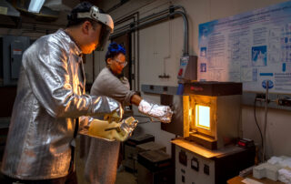 new-material-could-help-nasa-melt-moon-rocks,-harness-lunar-resources
