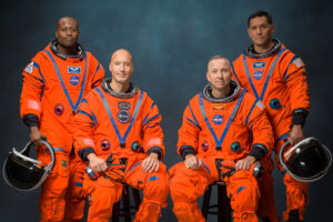 nasa-marches-toward-artemis-iii-mission-in-2027,-names-crew-members