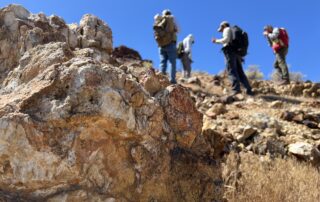 nasa,-usgs-scientists-go-rock-hounding-in-california’s-high-desert