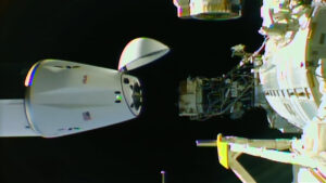 dragon-undocks-to-return-science-experiments-to-earth