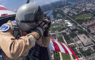 nasa-photographer-captures-images-from-f-18-over-washington