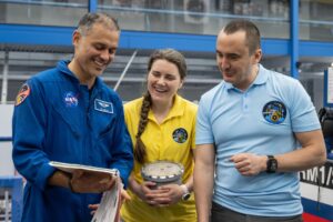 expedition-74-stays-busy-and-awaits-tuesday’s-new-crew-arrival