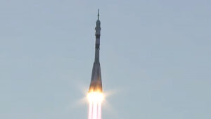 soyuz-spacecraft-launches-new-crew-for-station-arrival-today