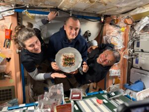weekend-departure-preps-continue-as-crew-works-science,-spacesuits