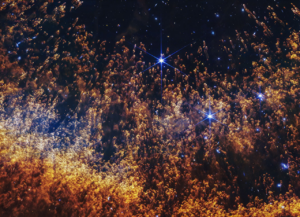 apod:-august-4,-2026-–-curious-cometary-knots-in-the-helix-nebula