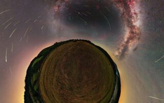 apod:-2026-august-12-–-perseids-over-a-little-planet