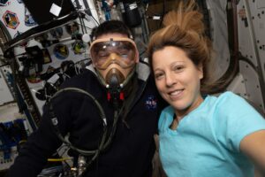 ongoing-spacewalk-preps,-emergency-training-keep-crew-busy-on-wednesday