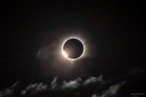 apod:-2026-august-14-–-total-solar-eclipse-from-greenland