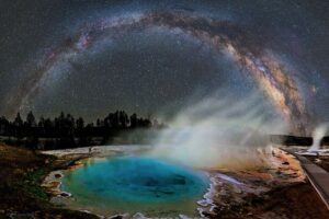 apod:-2026-august-16-–-milky-way-over-yellowstone