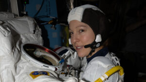 week-ends-with-spacewalk-preps-and-space-exercise-research