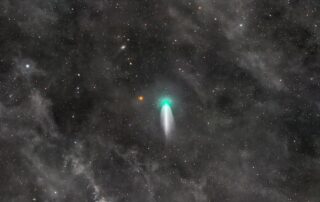 apod:-2026-august-24-–-comet-220p-in-outburst