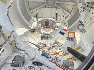 expedition-75-is-go-for-tuesday-spacewalk-to-install-high-speed-antenna