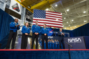 nasa’s-artemis-ii-crew-receives-congressional-space-medal-of-honor