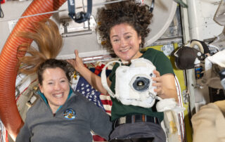 expedition-75-works-on-science-hardware,-spacesuits,-and-crew-filming