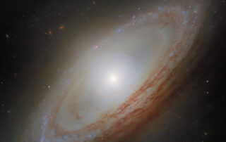 nasa’s-hubble-spots-an-out-of-sync-galaxy