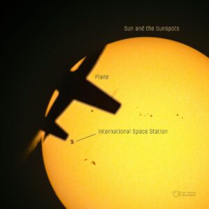 apod:-2026-september-22-–-chance-triple-alignment:-plane,-space-station,-sun