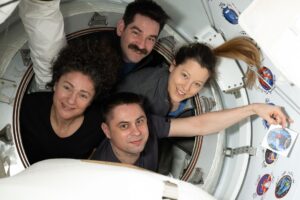 station-crew-expands-as-nasa’s-spacex-crew-12-prepares-to-depart